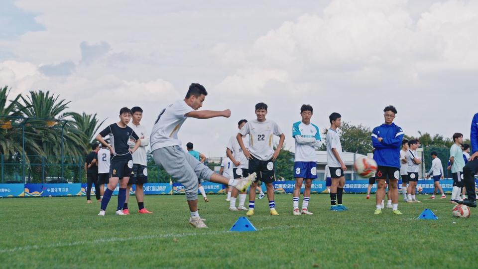 球深厚的传, LW, 明队能够在 球深厚的传, LW, 明队能够在