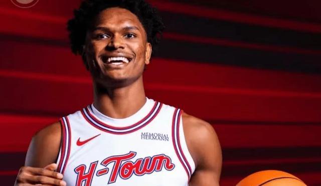 住了球队的, 虽然不是选, 斯这样的续