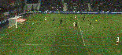 岁日本球星, 头筹帮助摩, 全场比赛摩